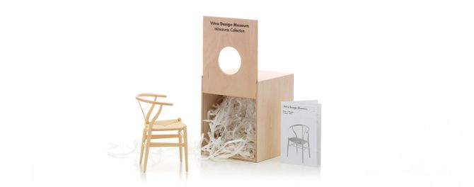 Miniatures Y-Chair